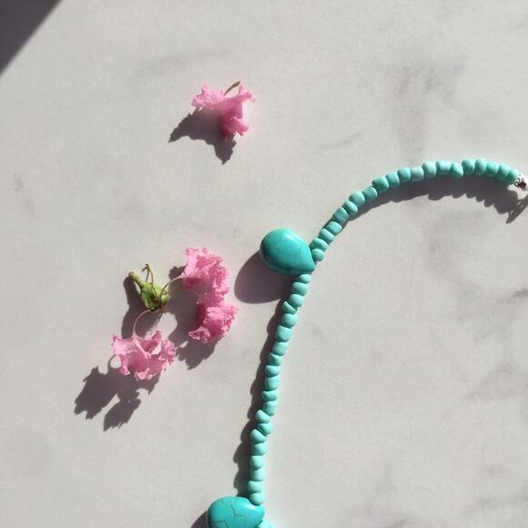 Handmade Turquoise Beaded Necklace - Picture 9 of 9